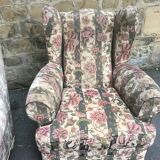 Pair of English style armchairs