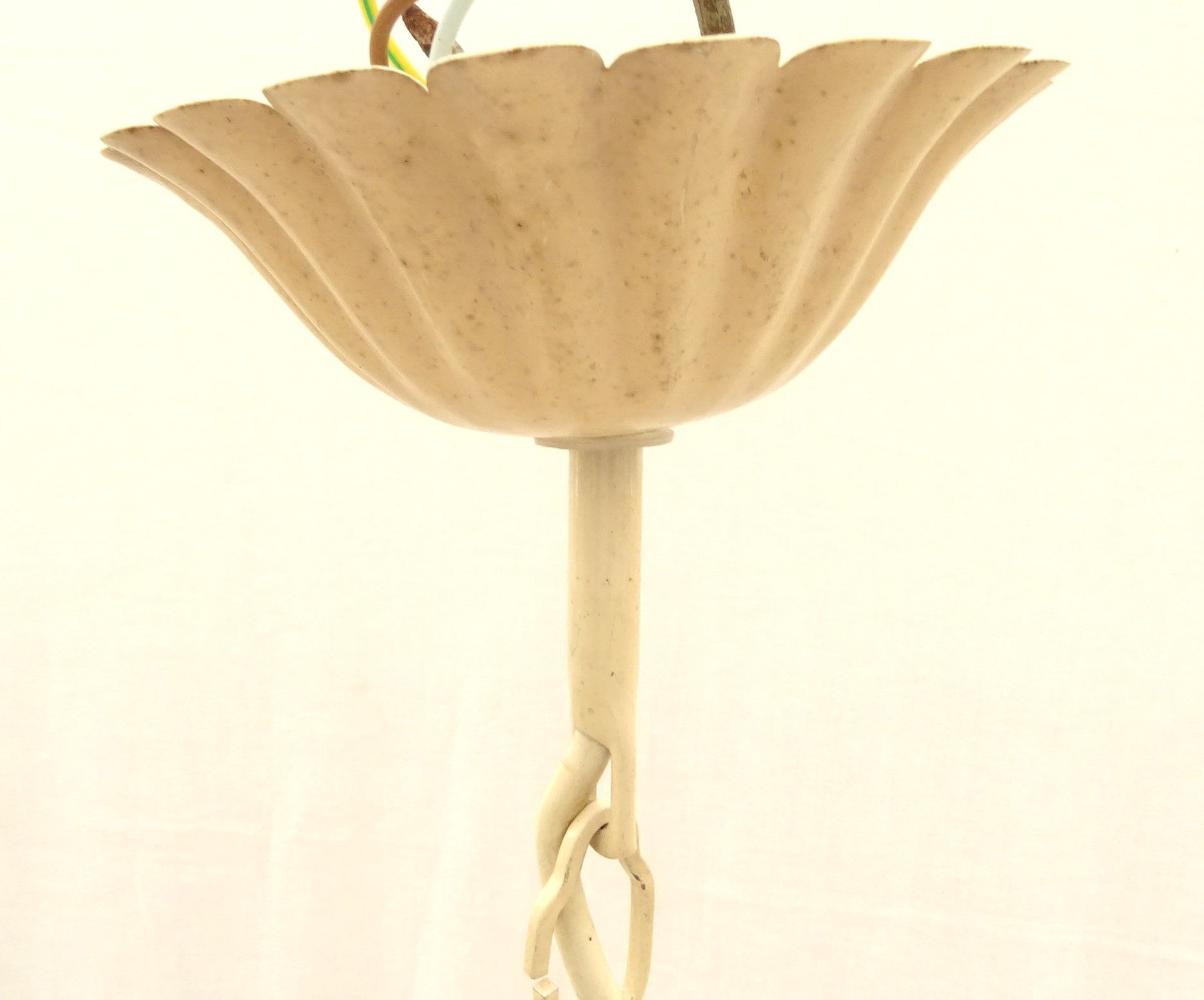 Vintage chandelier bouquet of blue flowers 5 candles in painted sheet metal.