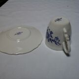 Assortment of 3 blue cups