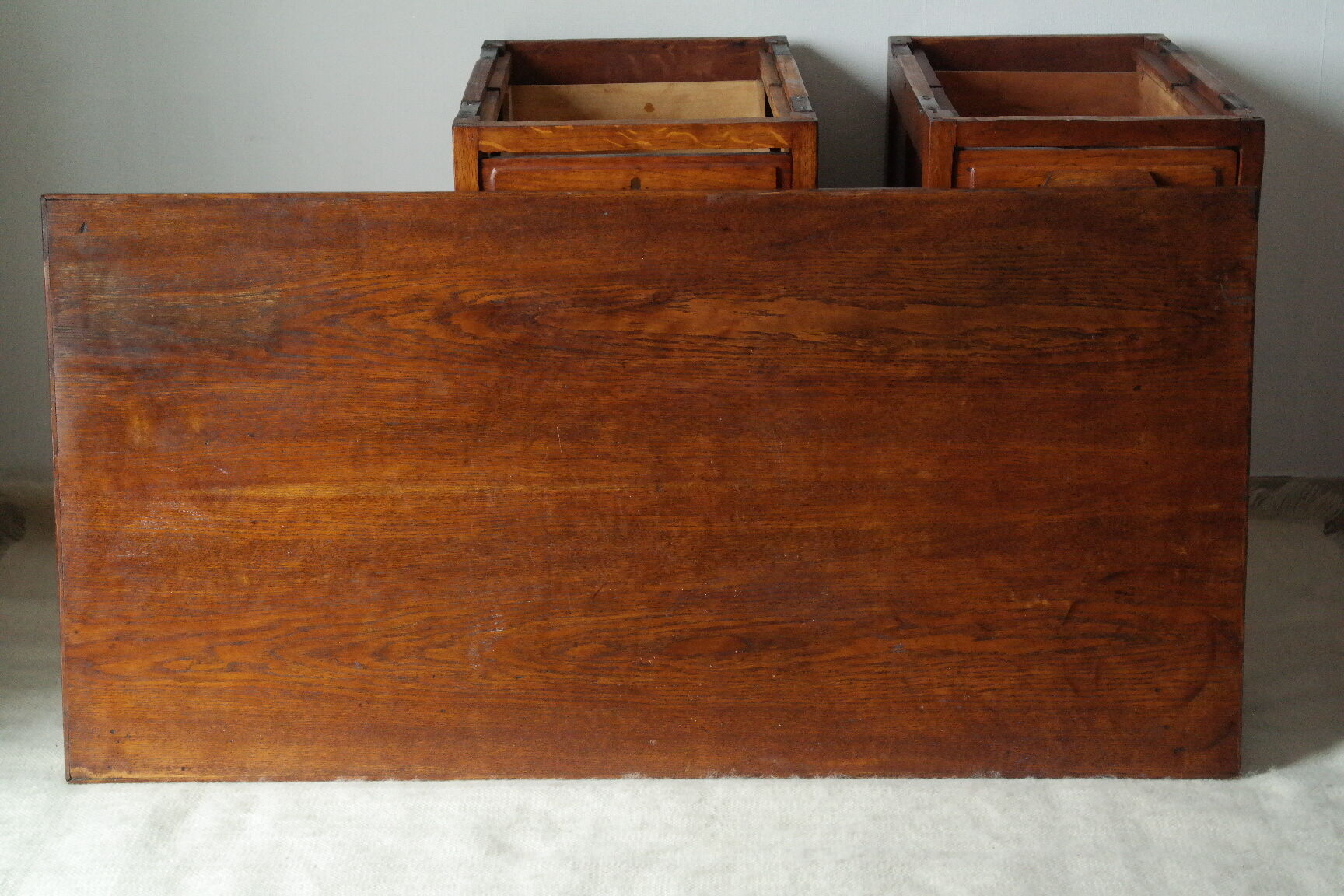 Bureau caisson d'atelier vintage en chêne