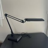 Desk lamp