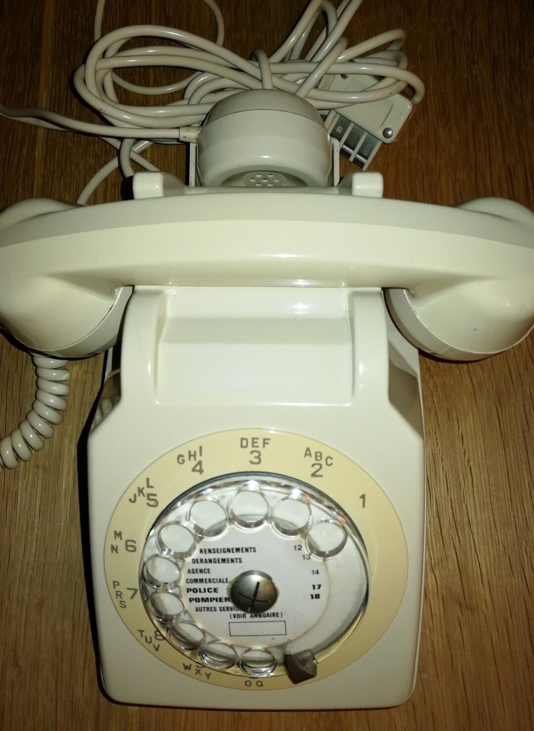 Phone vintage early 80's cream