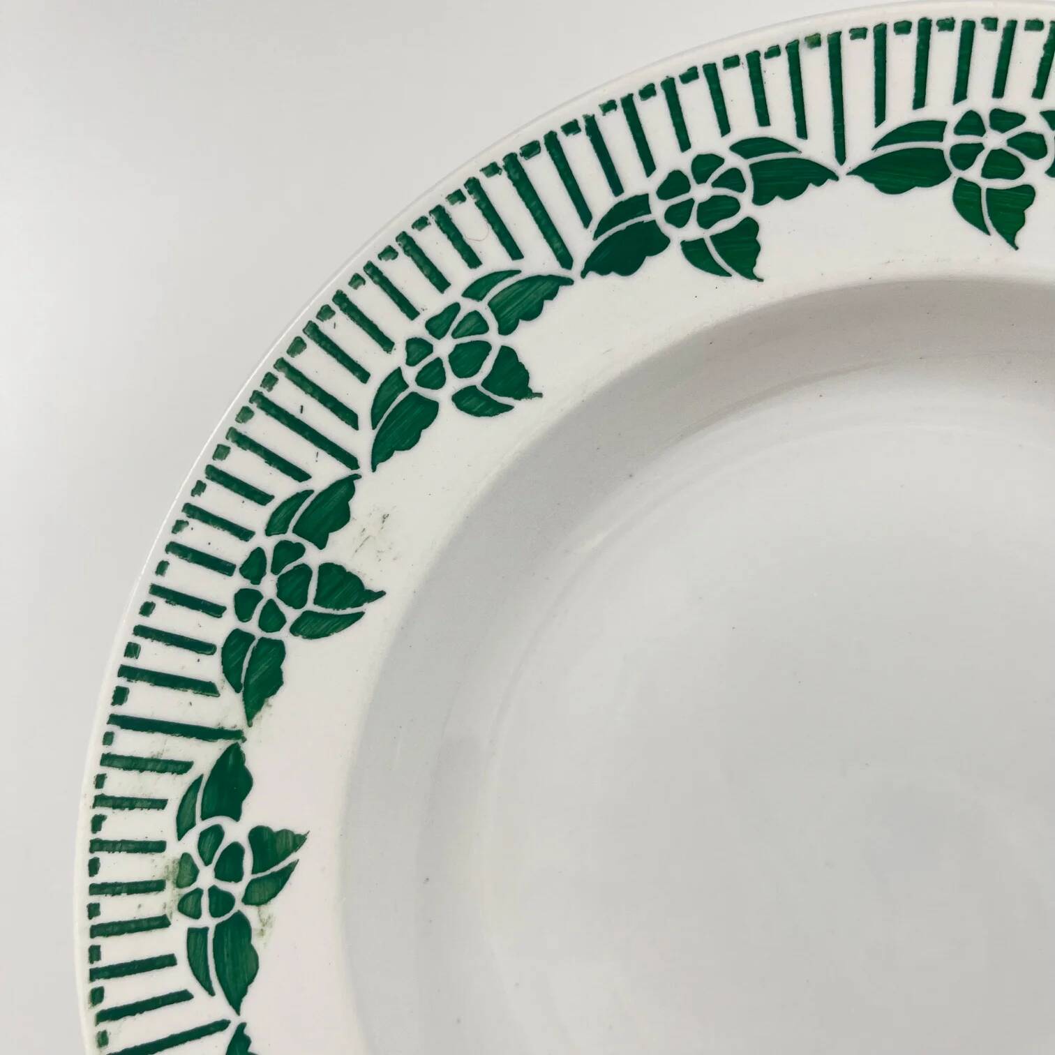 Set of 4 deep plates "Pedro", Sarreguemines, first half of the 20th century.