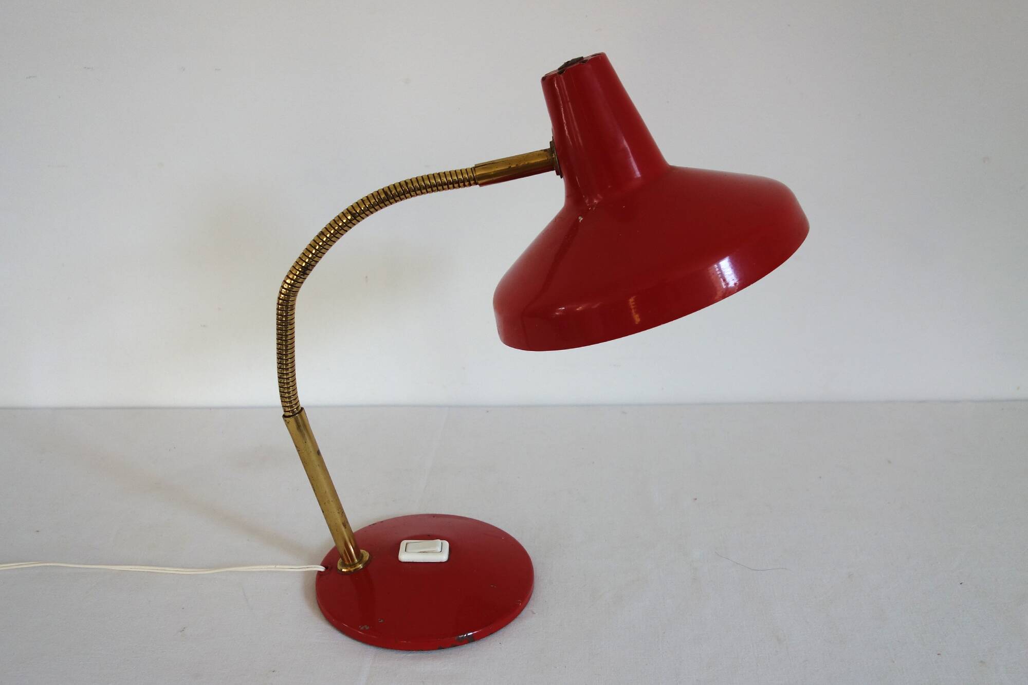 Vintage articulated desk lamp