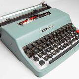 Olivetti Lettera 32 typewriter revised and new ribbon