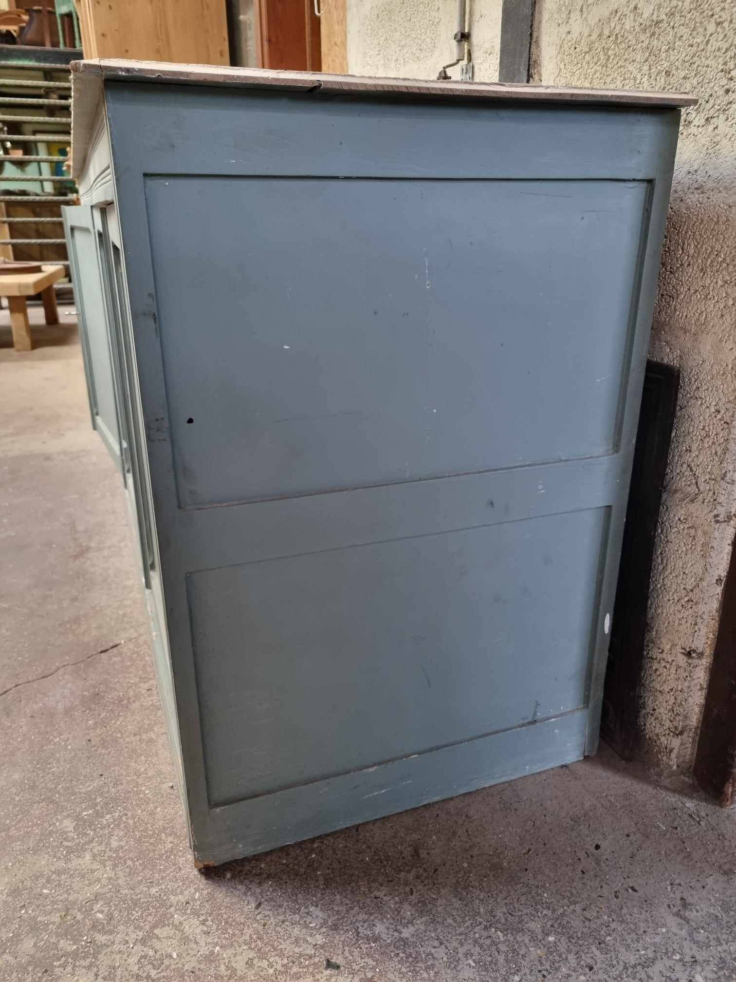 4-door trade furniture