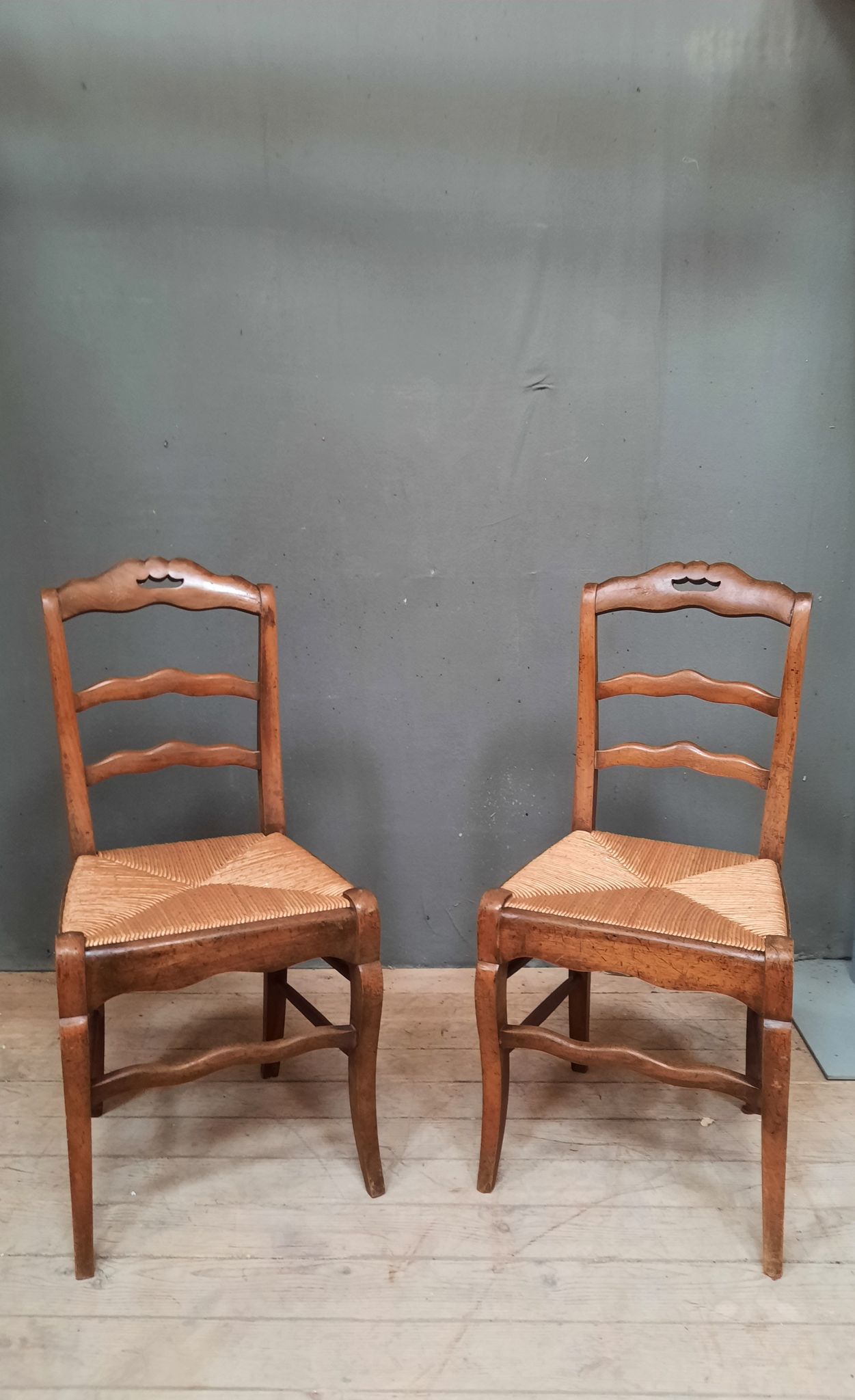Pair of straw chairs nineteenth saw