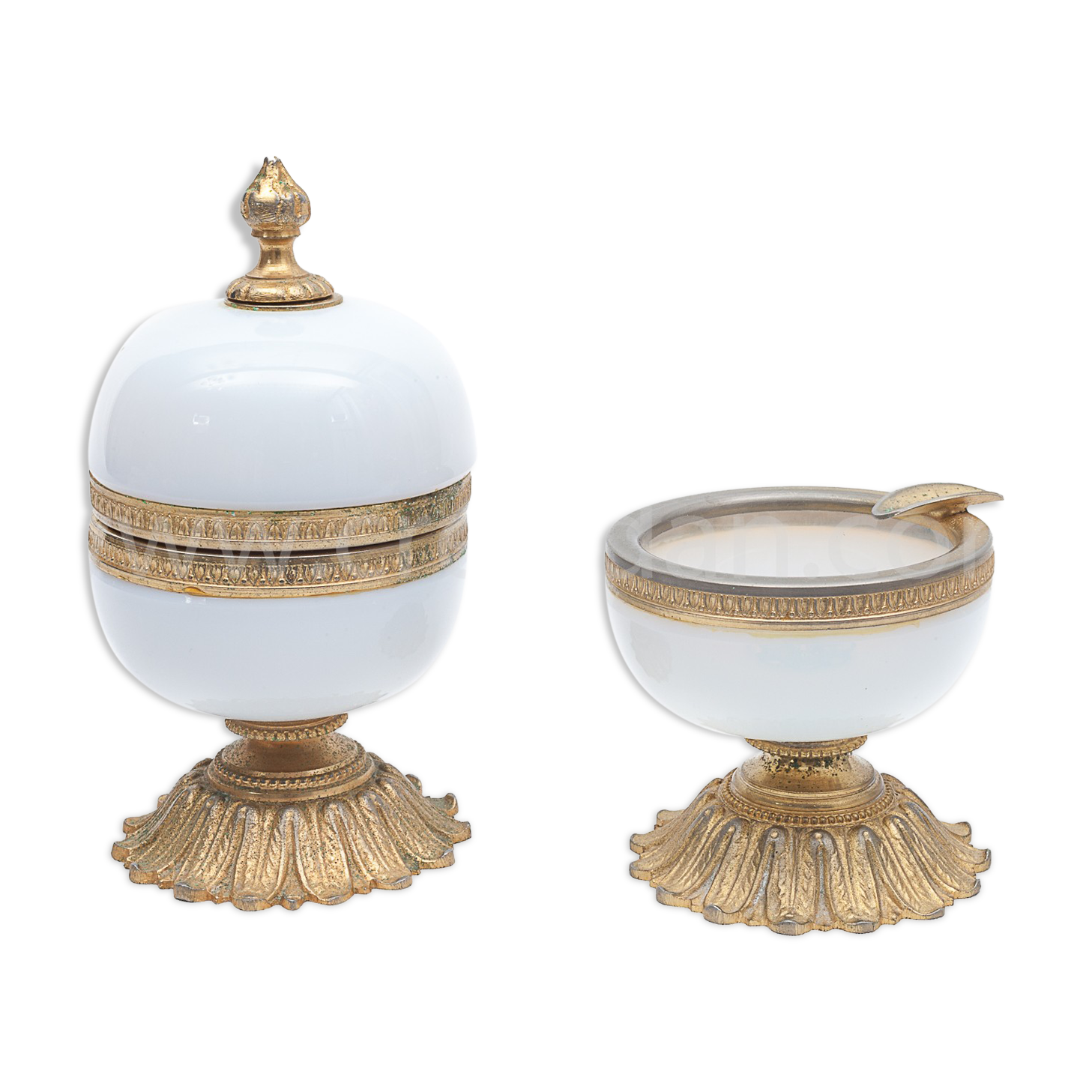 Lighter and ashtray from the 50s