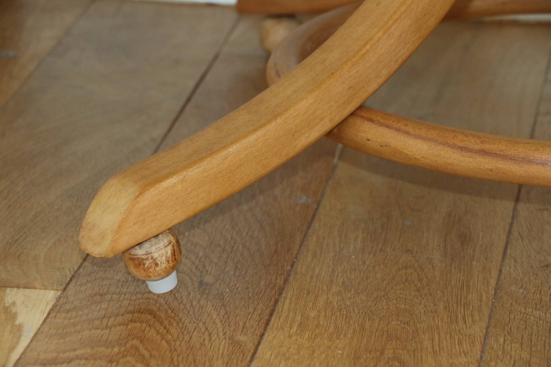 Portemanteau porte-parapluie BAUMANN clair tête olive