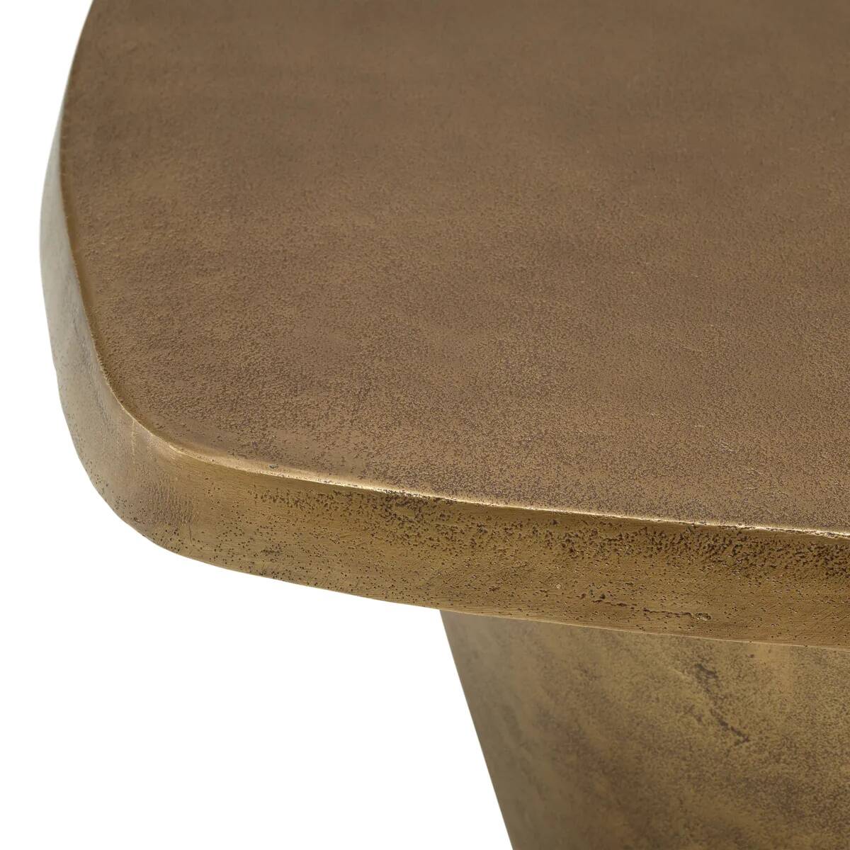 Set of 2 coffee tables, vintage brass finish, timeless character.