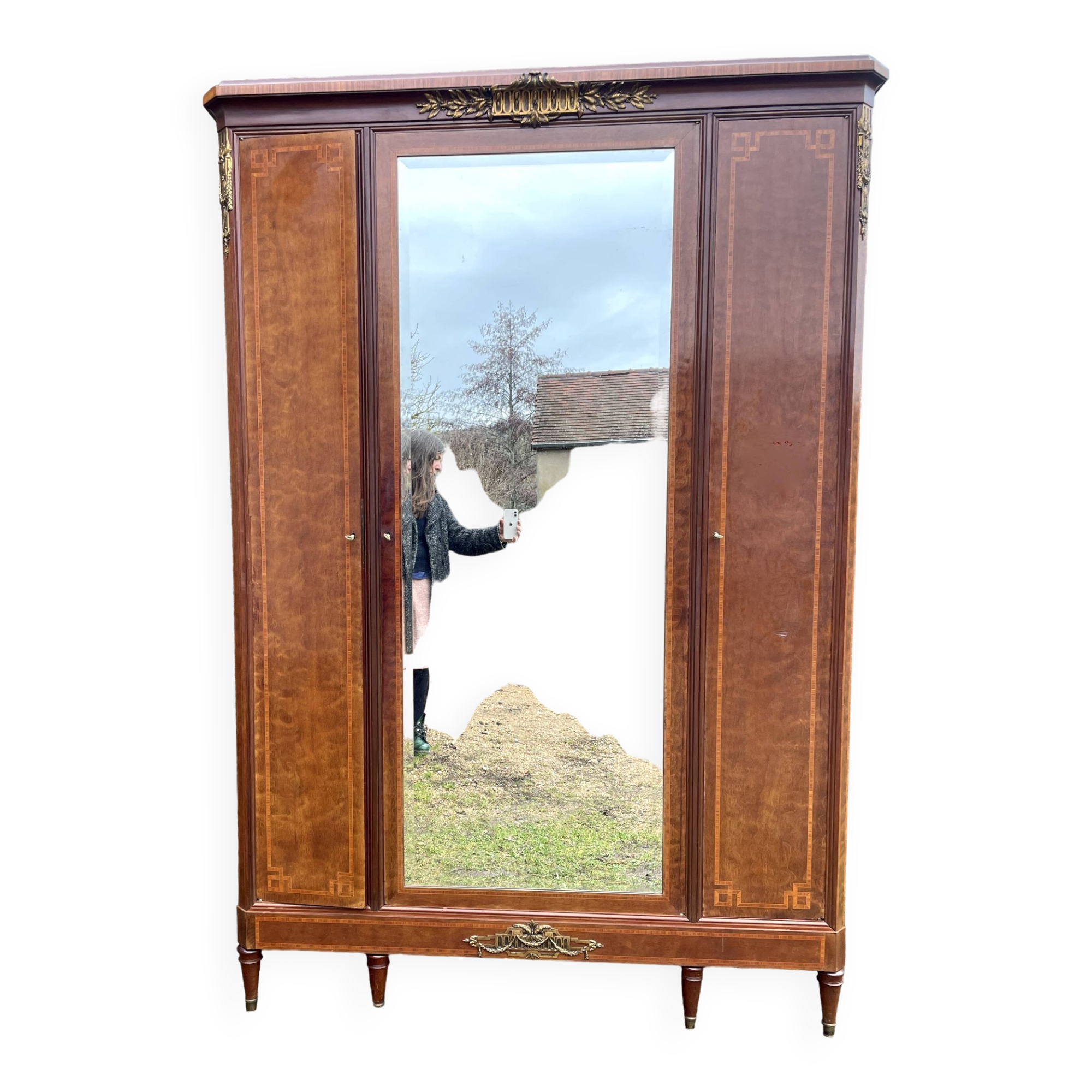 Louis XVI wardrobe, bronze oak and marquetry