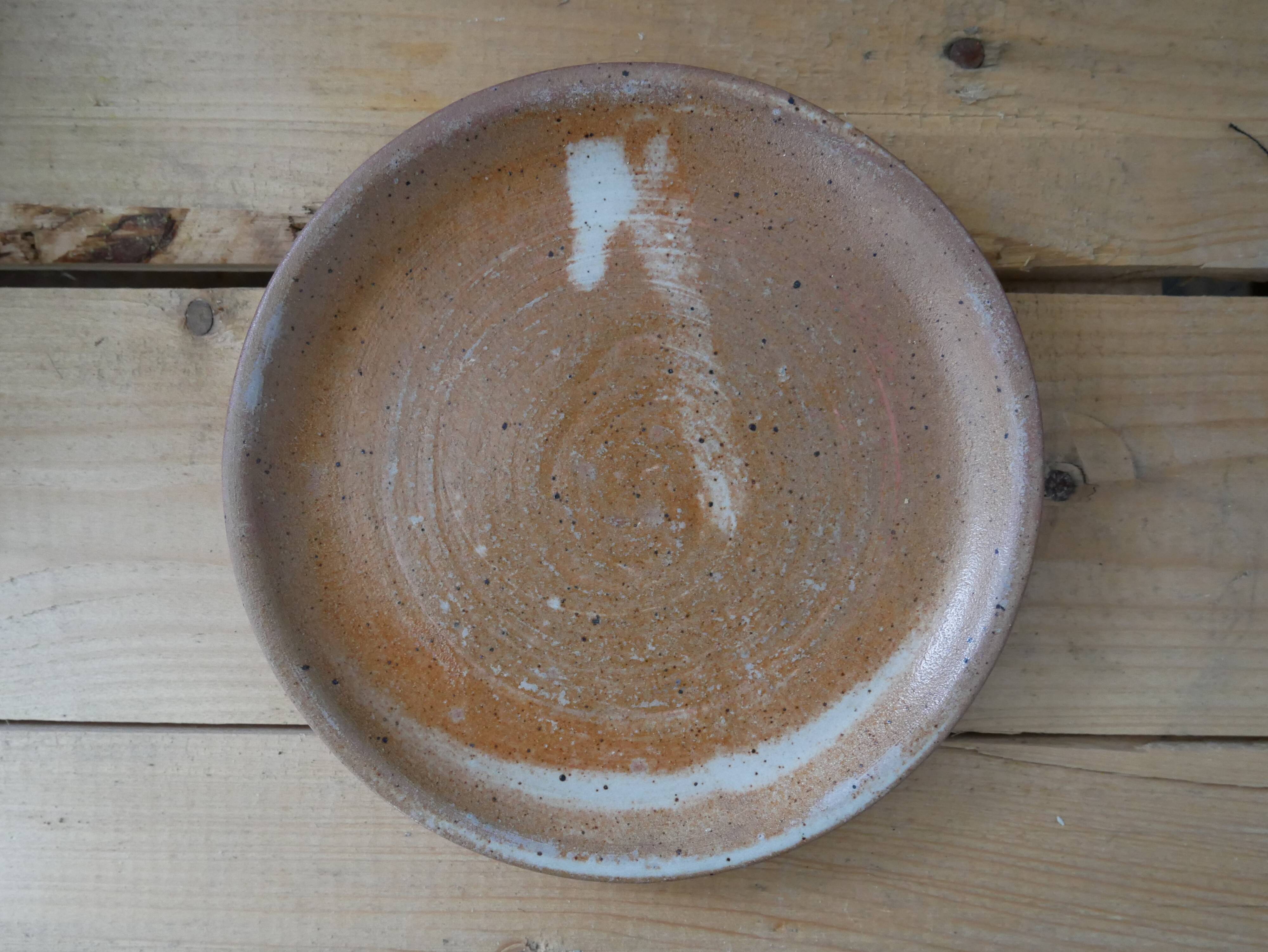 Lot 10 dessert plates in sandstone