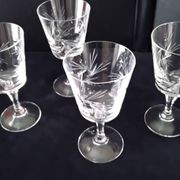 4 Verres à vin en cristal ( de Bohème?)