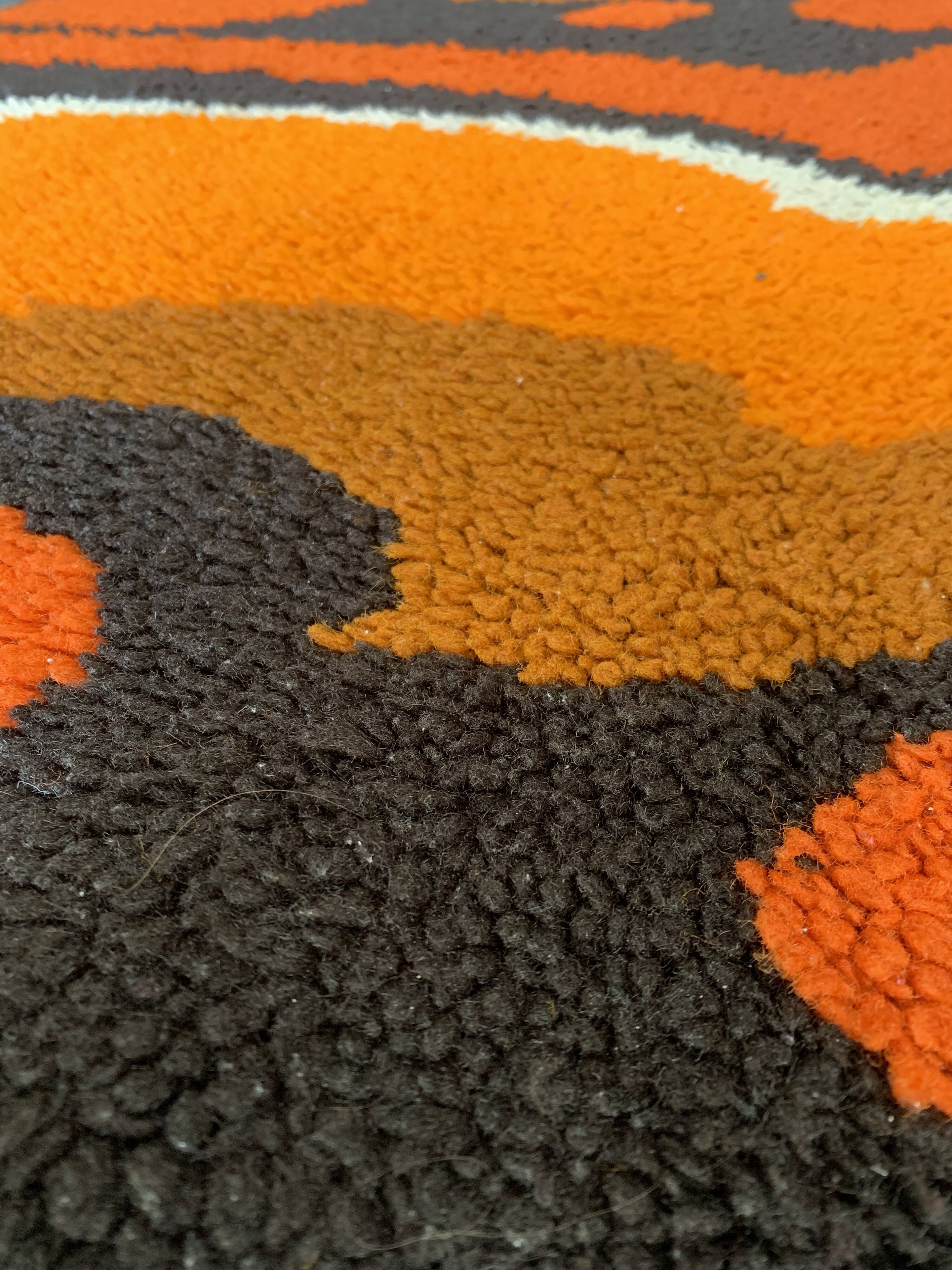 130 x 70 cm rectangular orange seventies carpet