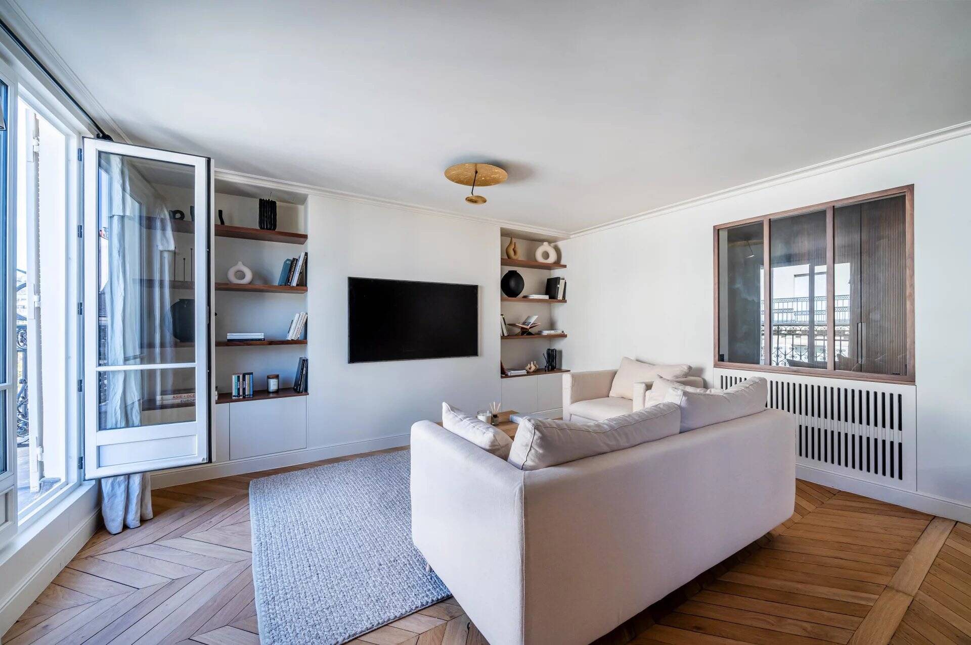 Beige linen sofa and armchair with stain-resistant treatment