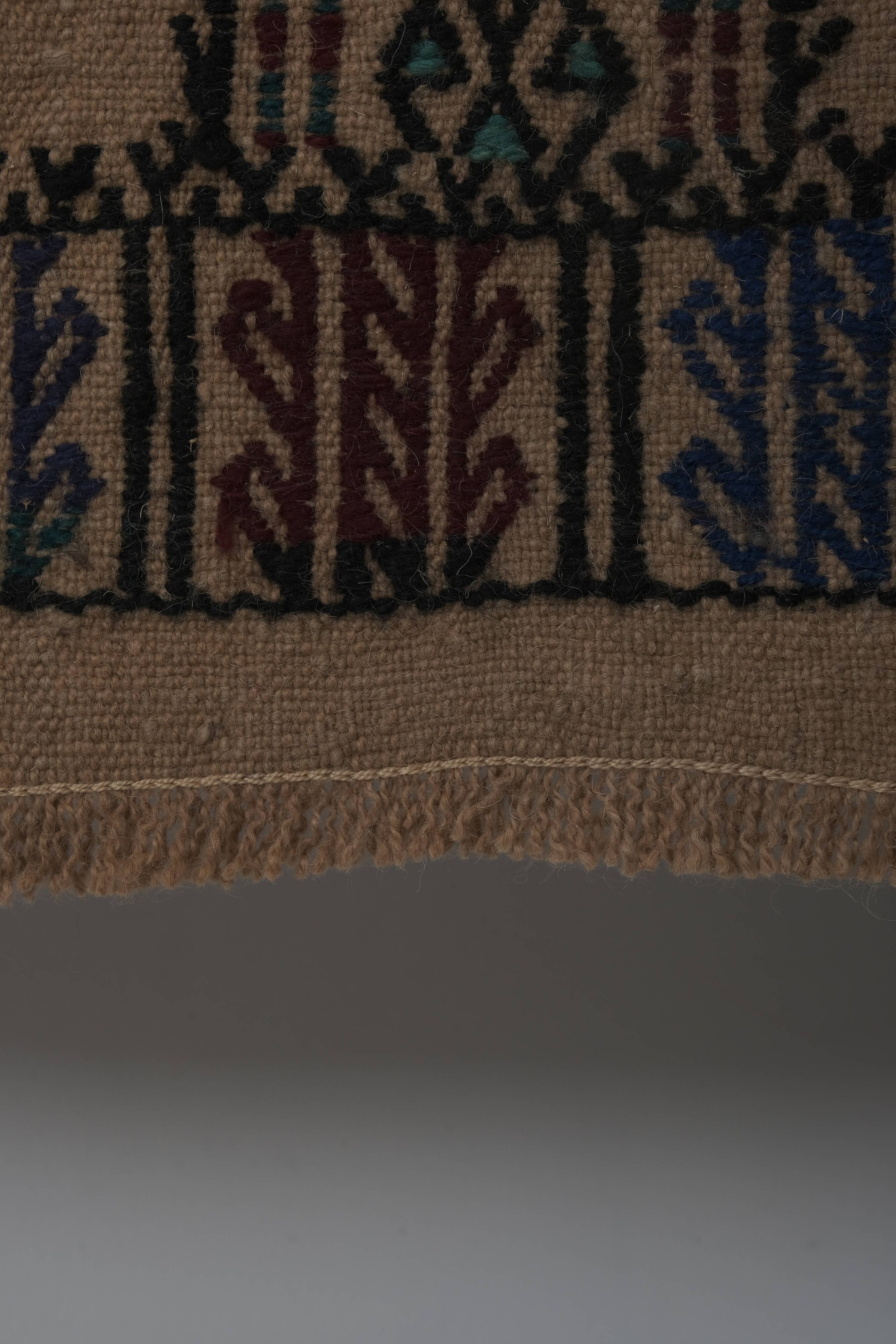 Vintage Turkish rug from Oushak, hand-woven 151x221 cm