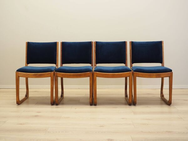 Ensemble de quatre chaises en hêtre, design danois, années 1950, designer : Holger Jacobsen,