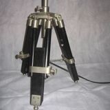 Lamp tripod telescopic feet