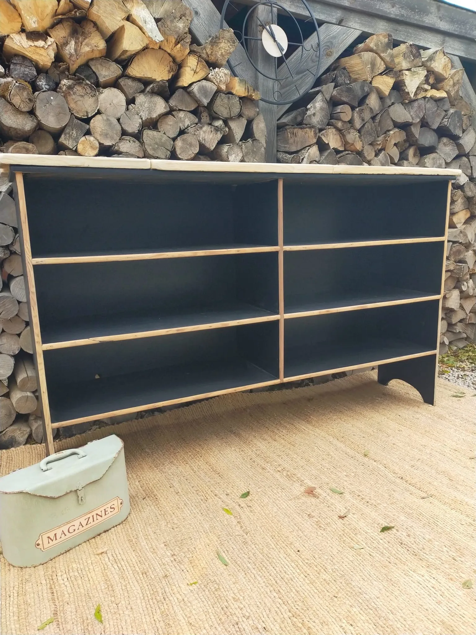 Wooden locker workbench