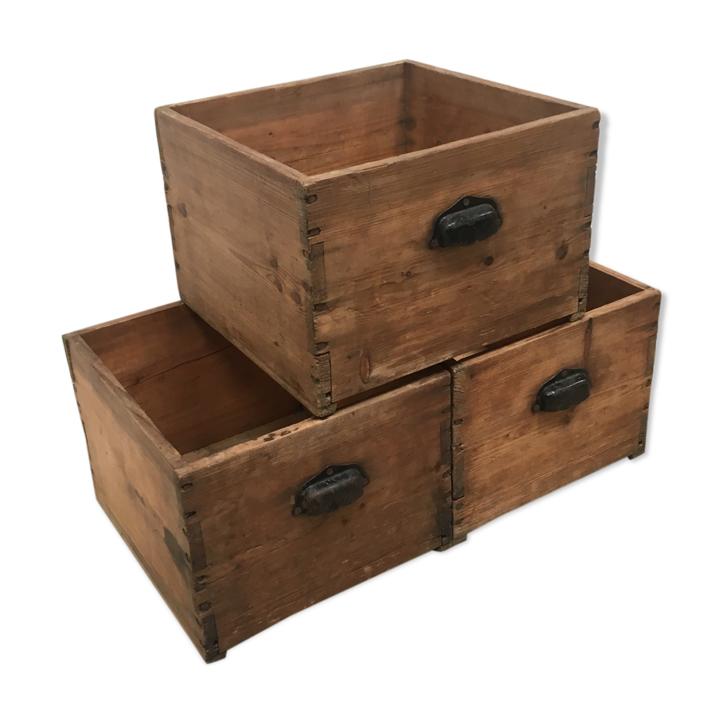 Batch of 3 wooden crates with handles