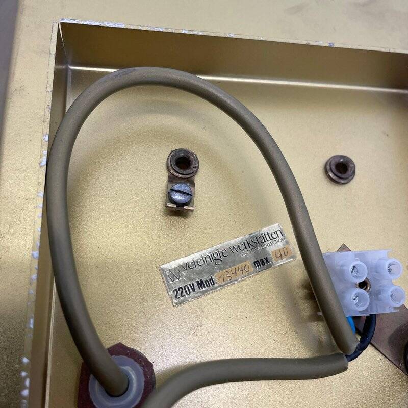 Grande applique en laiton par Vereinigte Werkstätten, 1980