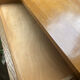 Commode en rotin vintage pied compas