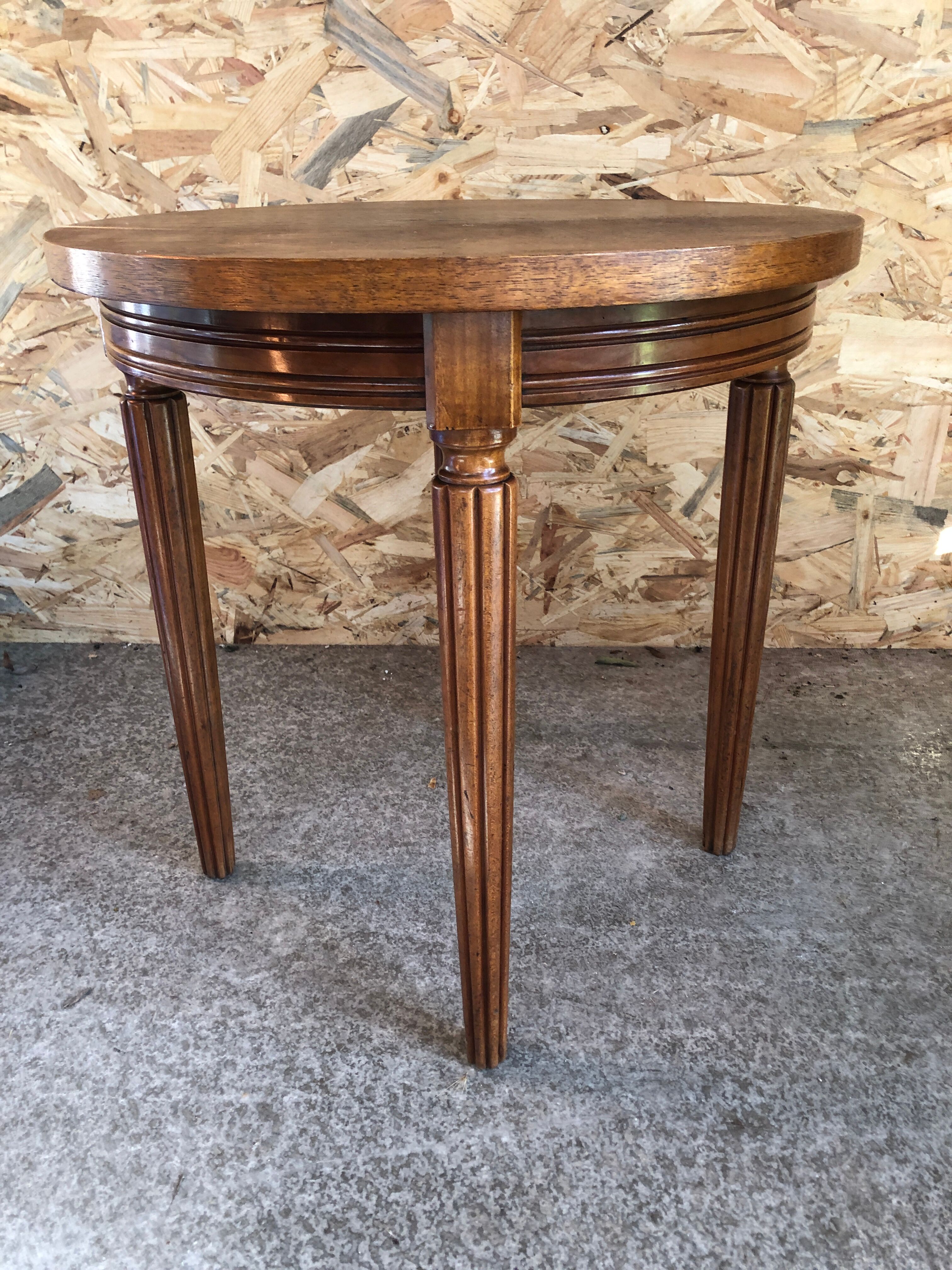 Old coffee table style louis XVI wood legs vintage columns