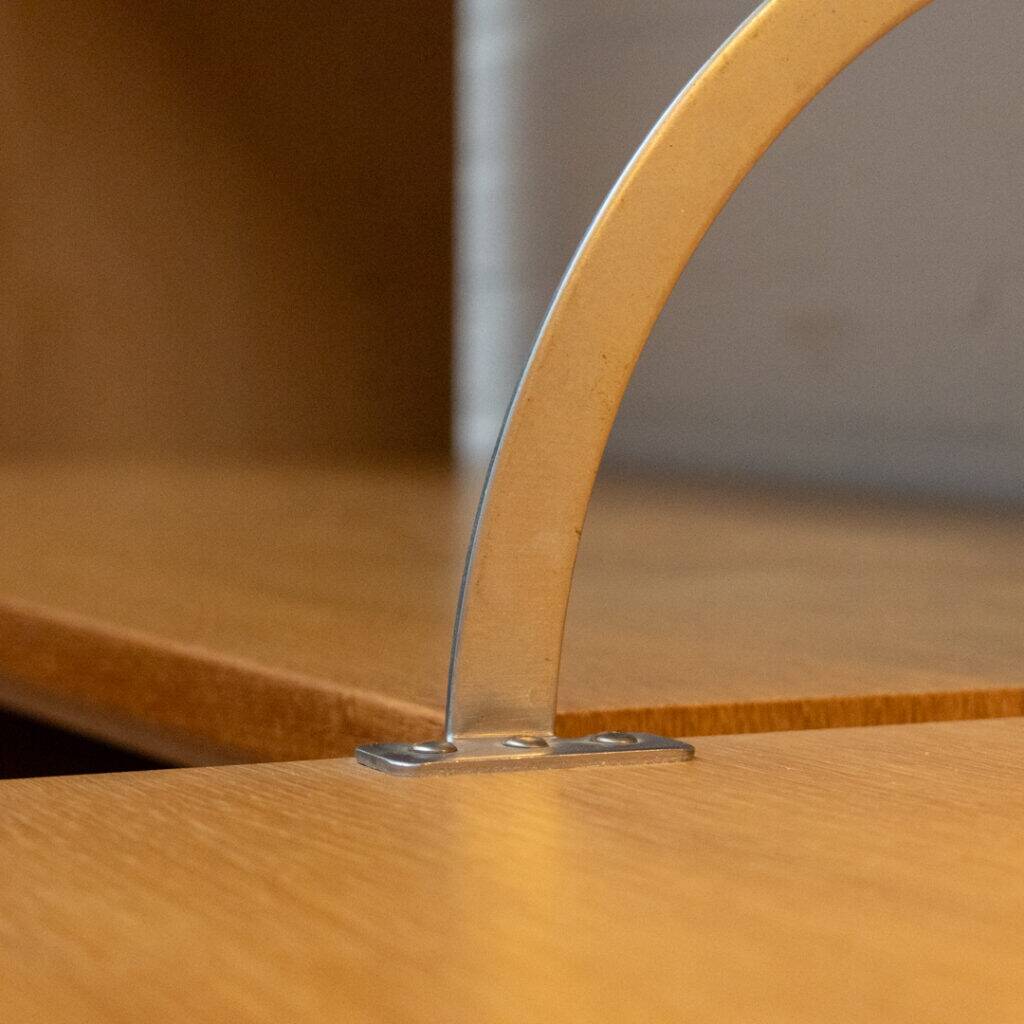 Etagère murale RY 100 par Hans Wegner pour Ry Møbler 1960