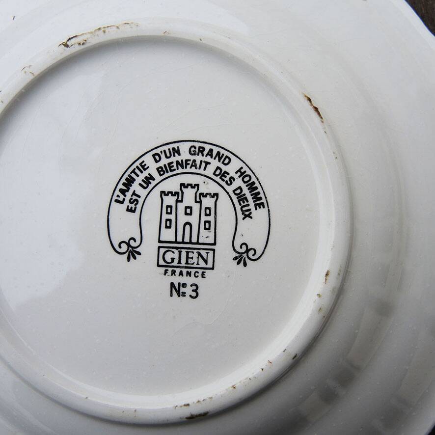 6 old talking plates Gien – Friendship