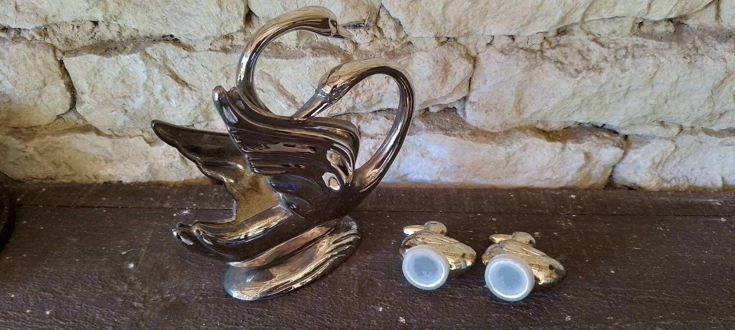 Vintage silver metal salt and pepper shaker