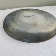 Grand plat en grès émaillé signé Tournay