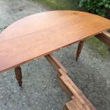Old oval table Louis Philippe with 6 feet