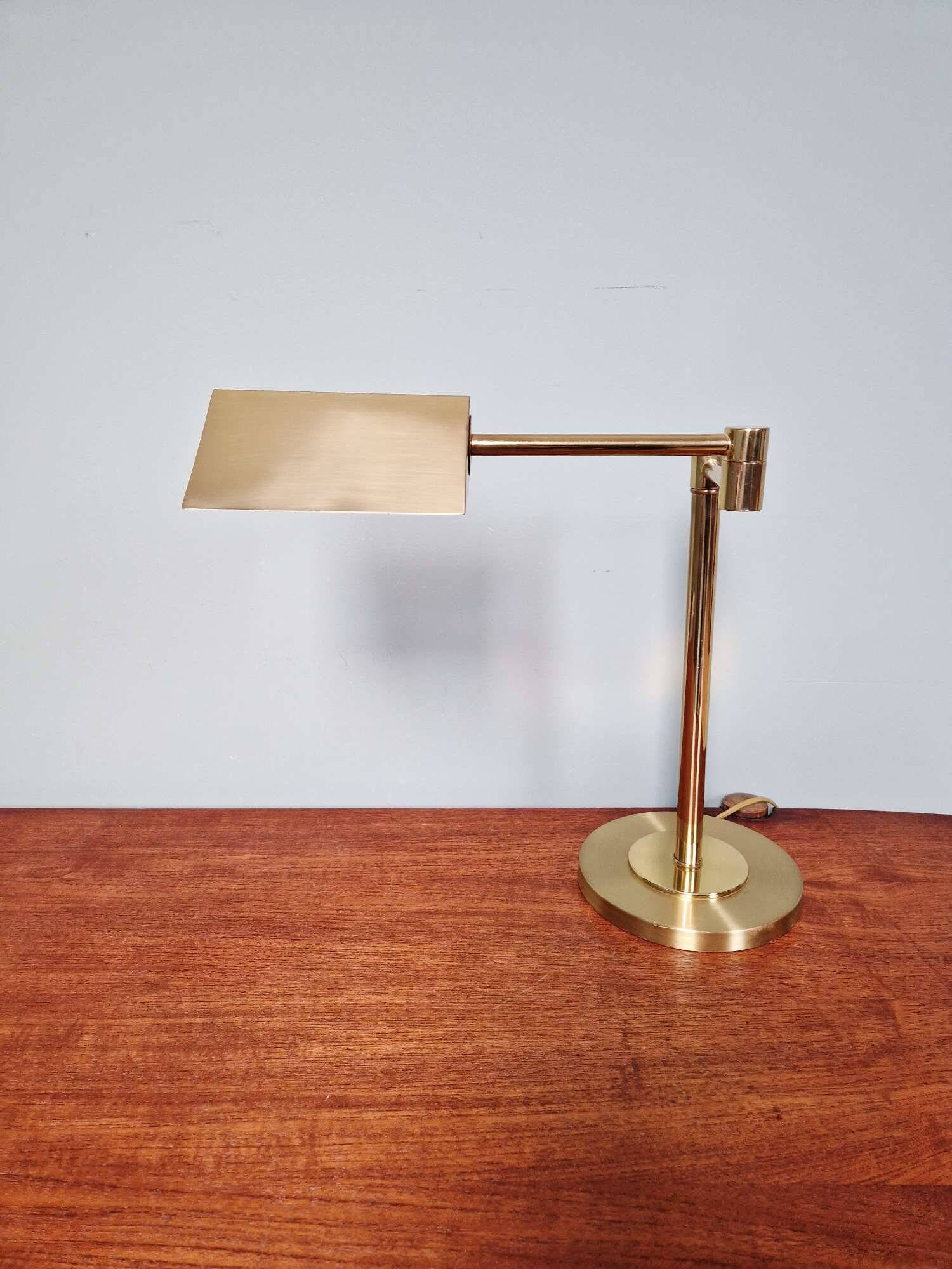 Lampe de bureau articulée en laiton, Boulanger (Belgique), 1970-80