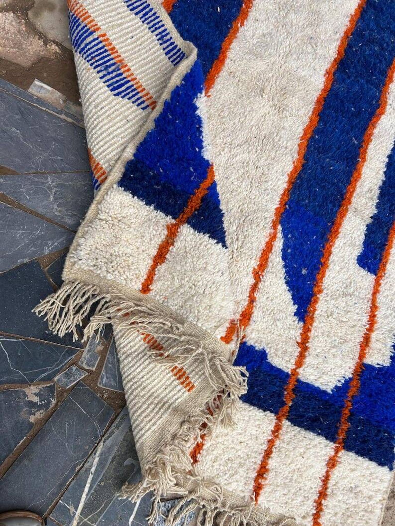 Handmade natural wool rug size 100 x 200 cm