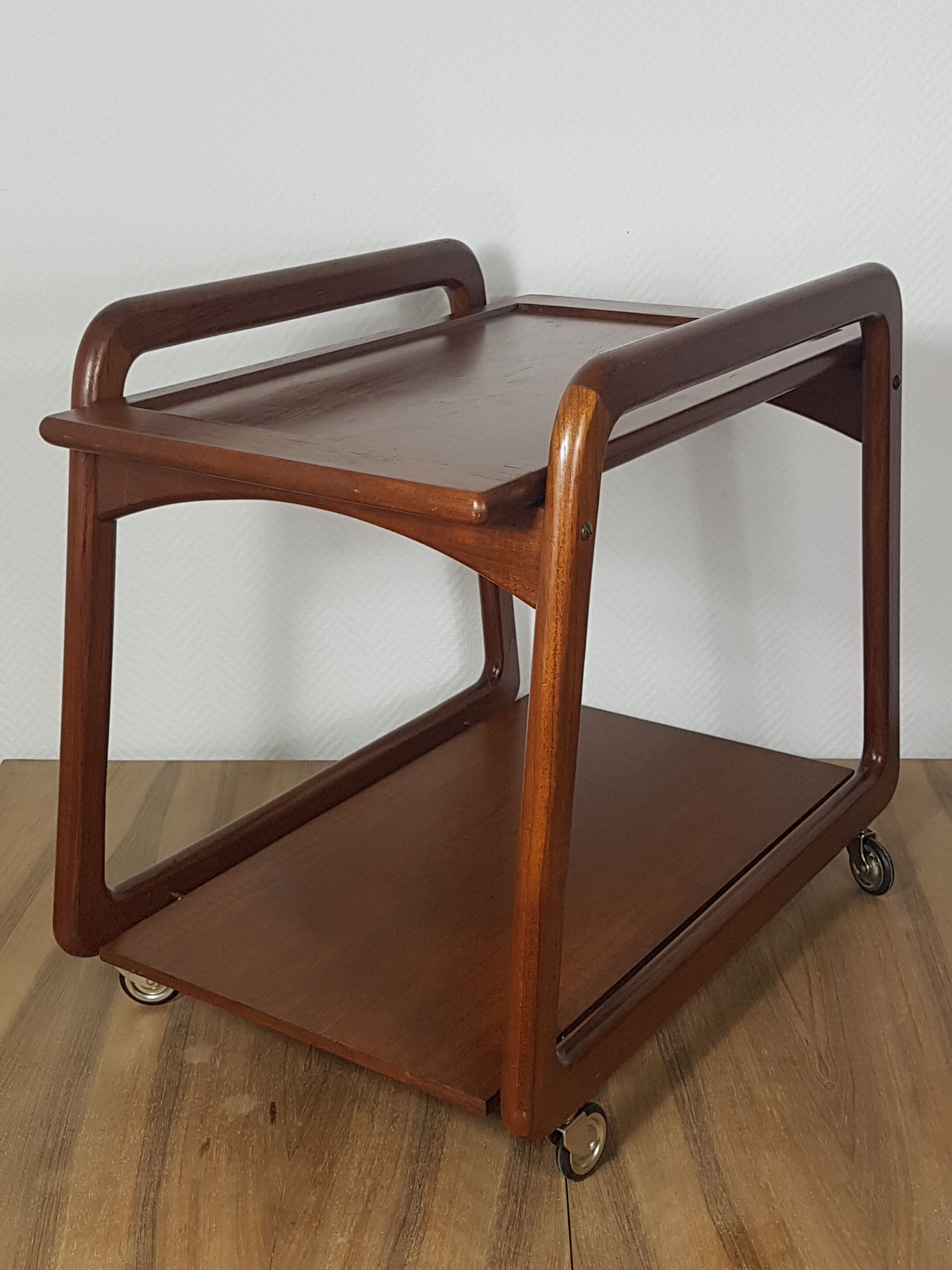 Scandinavian 70s dessert or mini-bar