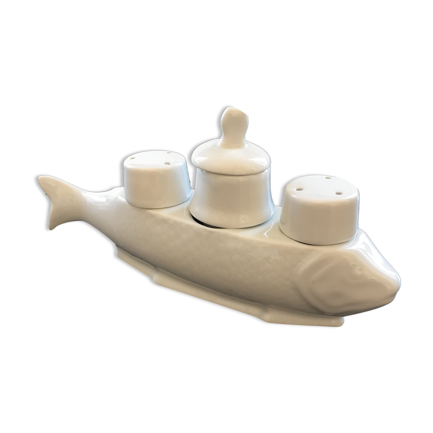 Serviteur poisson sel et poivre