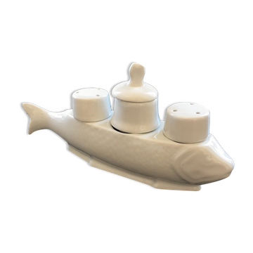 Salt and pepper fish server