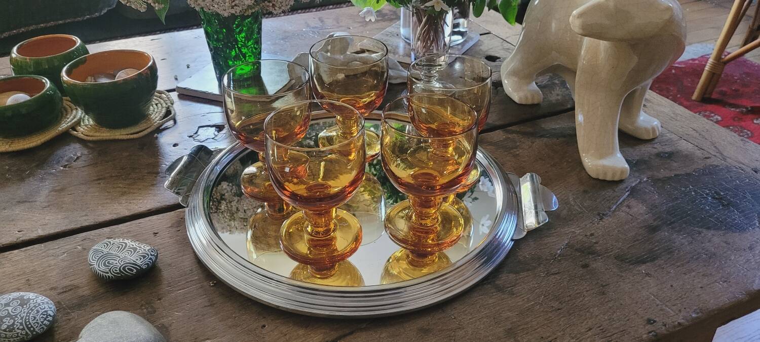 Verres à pied 70's ambré