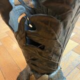 Elegant bronze umbrella door by the famous Italian designer Gabriella Crespi