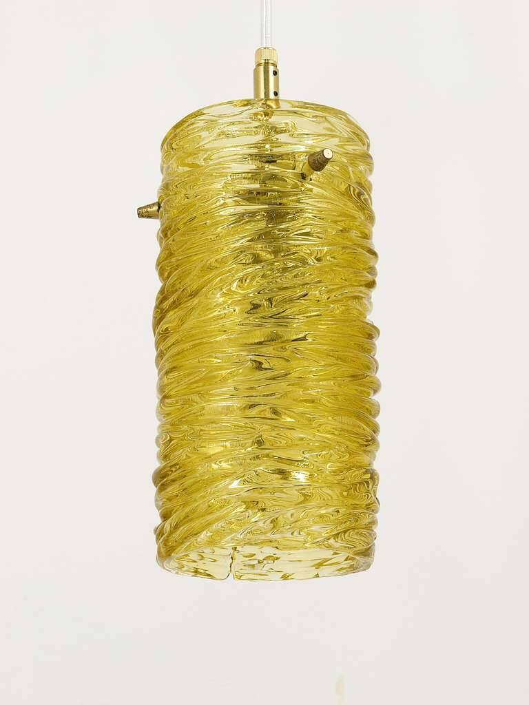 Suspension tube en verre moderniste de J.T. Kalmar de milieu de siècle, Autriche, années 1950