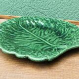 Cabbage leaf dish in slip, Aejitma, Vallauris