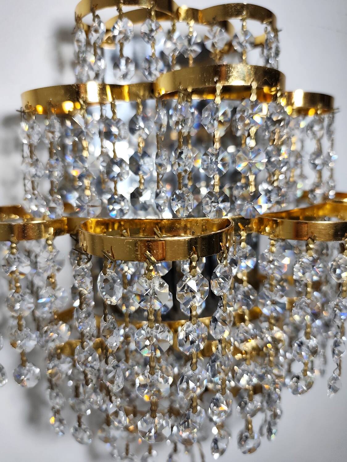 Applique du classique classique des cristaux. Espagne, années 1980.