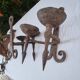 Paire de bougeoirs anciens de château médiéval du XVe siècle en fer forgé