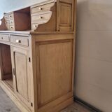 Pharmacy counter
