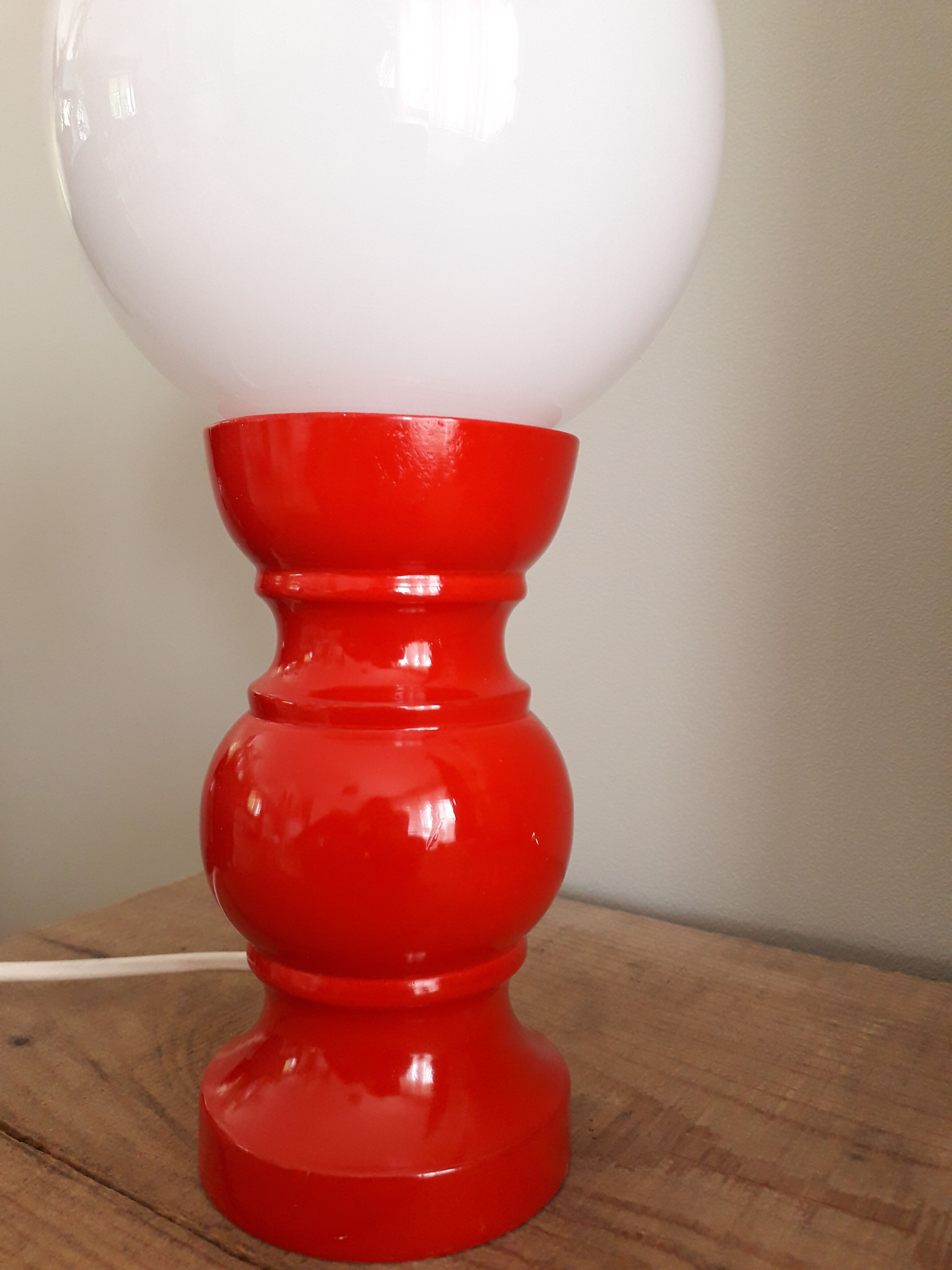 Lampe globe opaline