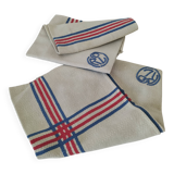 Serviettes de table monogrammées