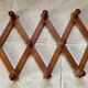 Patère extensible  en bois vintage