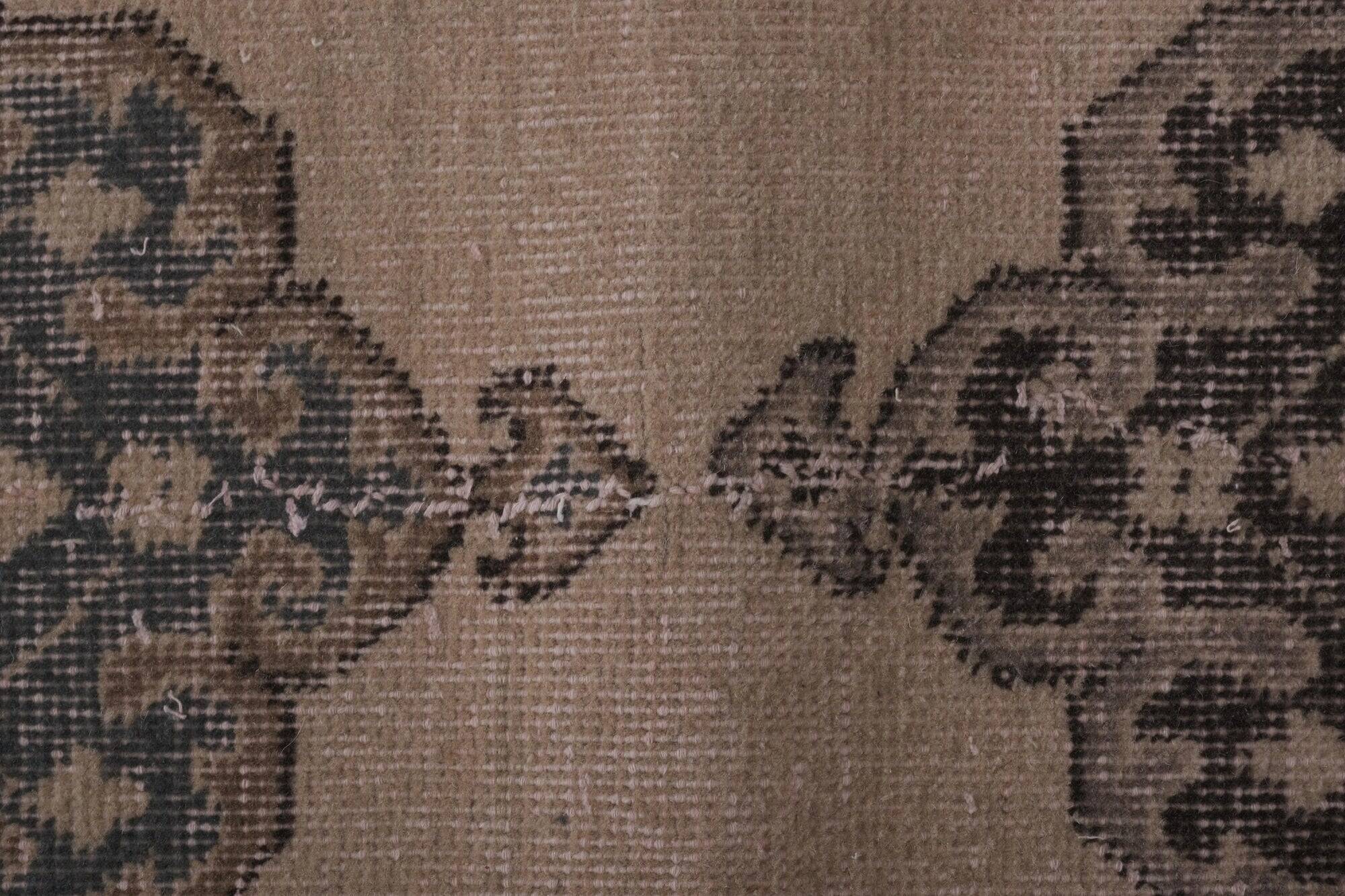 Vintage Turkish hallway rug 86x746 cm