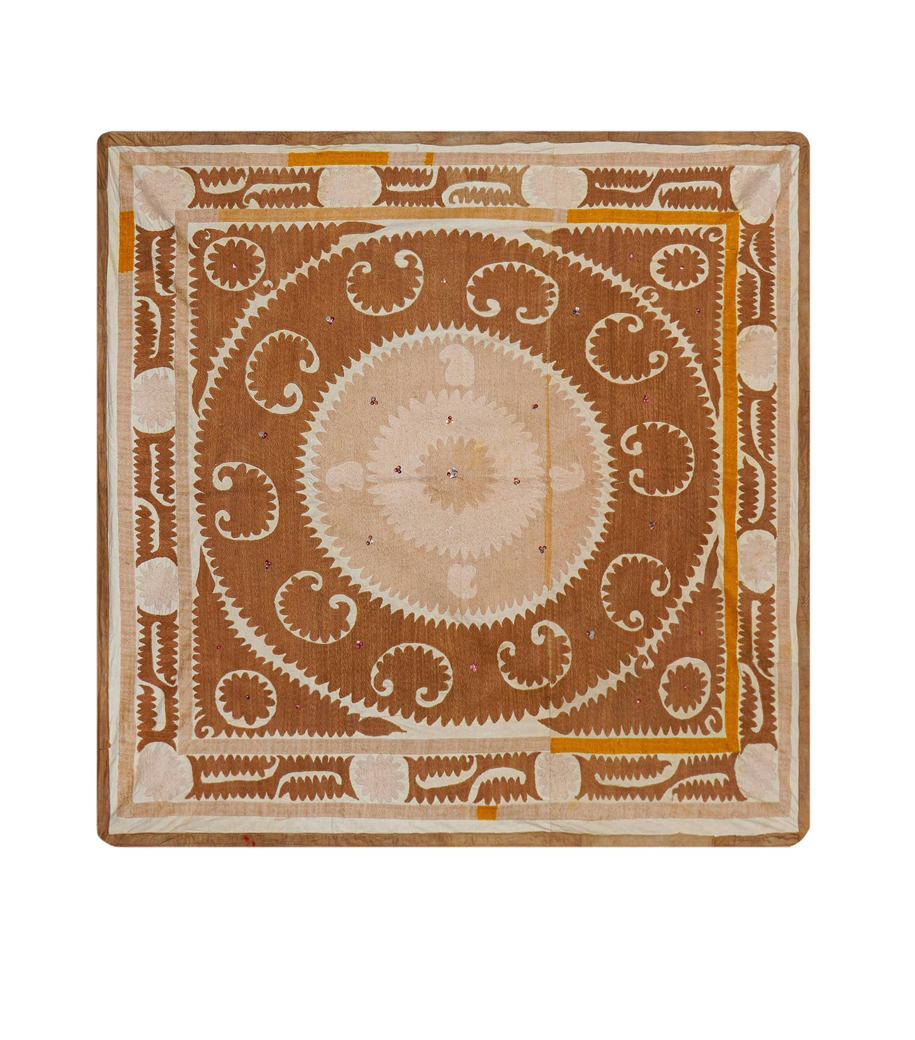 Tapis turc vintage noué à la main 132x135 cm