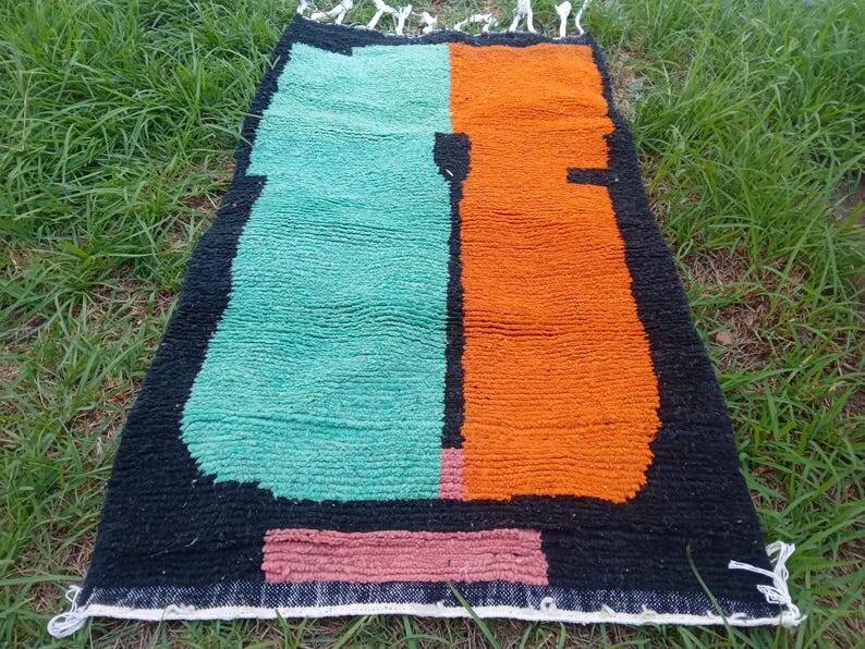 Small Moroccan handcrafted rug 200cm x 100cm